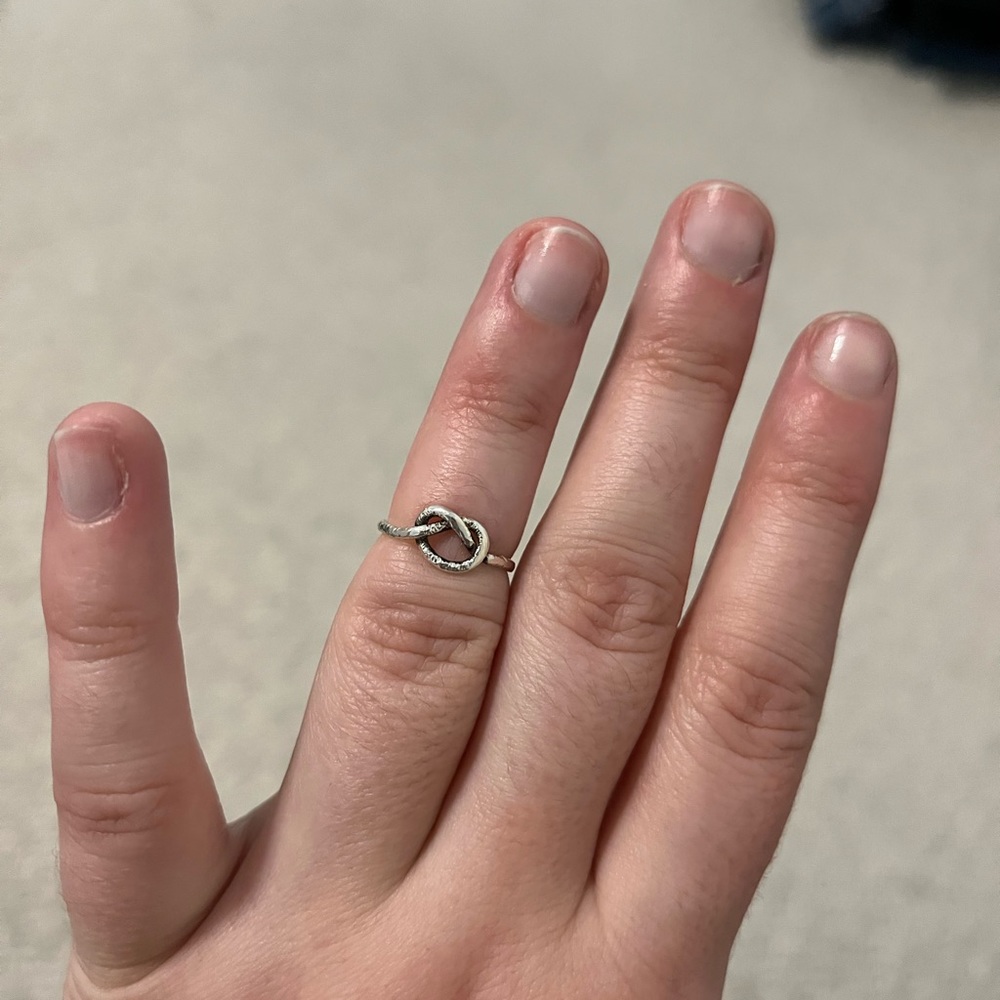 Knot Ring - Picture 3 of 3